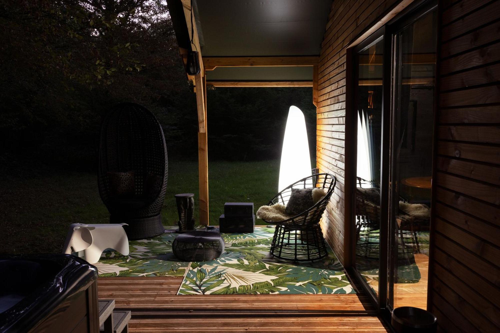 L Ost In Sensations -Hebergements Insolites Et Suites De Luxe Spa Sauna Piscine Foret Marcenais Exteriör bild